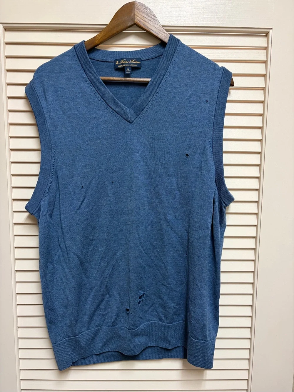 Brooks Brothers BrooksTech Marino Wool V Neck Vest XL Blue Distressed Grunge